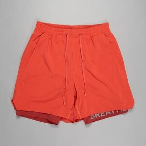 Lululemon zerod in shorts